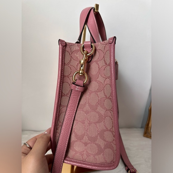 Pink Dempsey Tote Bag 22” in Signature Jacuard with Stripe and Coach Patch - Picture 14 of 14